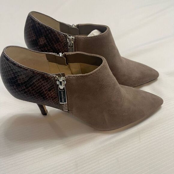 Michael Kors Womens 6M Gray Suede Croc Leather Pointed Toe Pump High Heels - Picture 1 of 9
